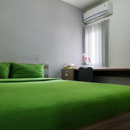Barata Hotel Near Bandara Soekarno Hatta Tangerang Zewnętrze zdjęcie