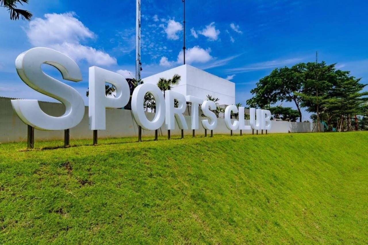 Barata Hotel Near Bandara Soekarno Hatta Tangerang Zewnętrze zdjęcie