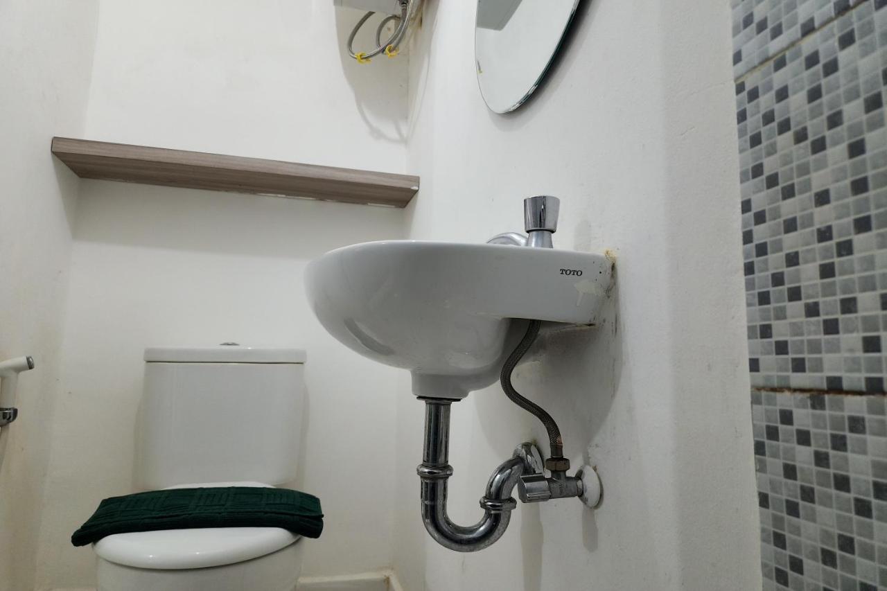 Barata Hotel Near Bandara Soekarno Hatta Tangerang Zewnętrze zdjęcie